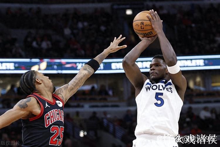 爱德华兹狂砍35分三分破纪录 森林狼客场轻松击败奇才